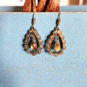 Vintage-Inspired Teardrop Earrings